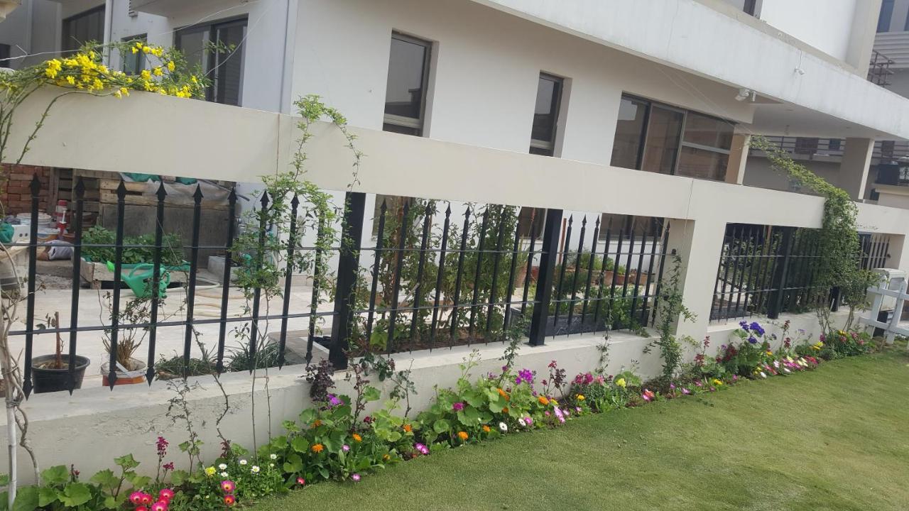 Valley View Villa 拉瓦尔品第 外观 照片